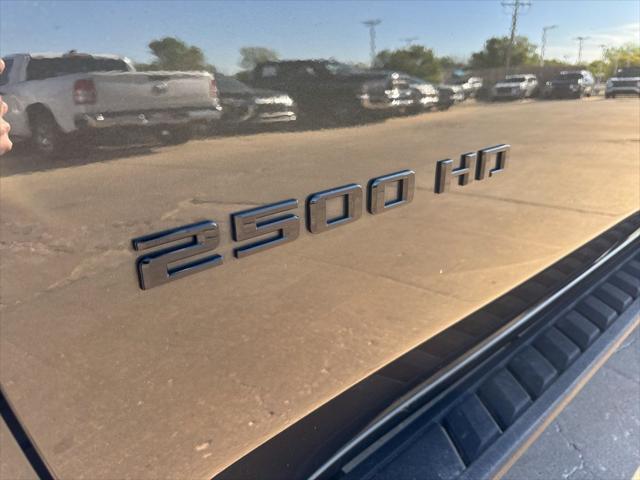 2023 Chevrolet Silverado 2500HD 4WD Crew Cab Standard Bed Custom