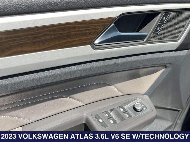 2023 Volkswagen Atlas 3.6L V6 SE w/Technology