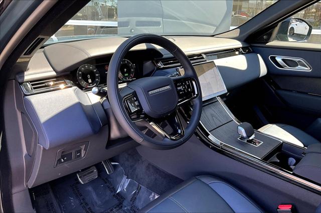 2026 Land Rover Range Rover Velar P250 Dynamic SE