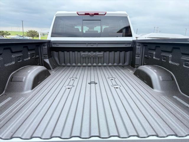 2026 GMC Sierra 2500HD Crew Cab, Standard Bed, AT4X, 4WD