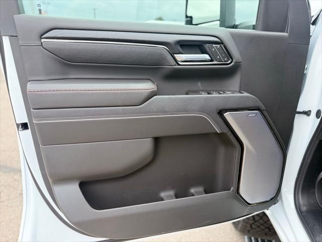 2026 GMC Sierra 2500HD Crew Cab, Standard Bed, AT4X, 4WD