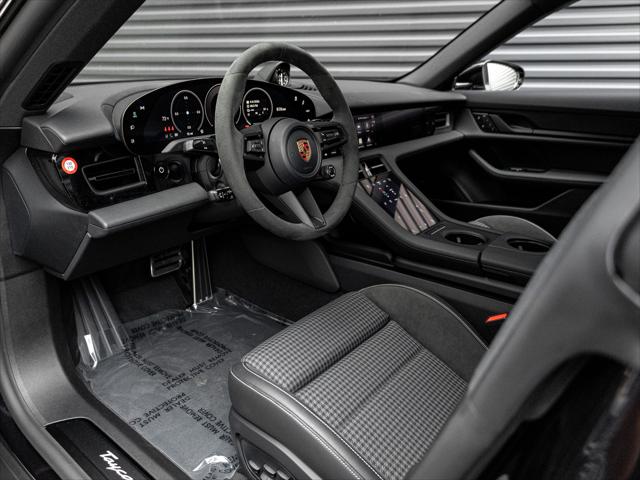 2026 Porsche Taycan 4S