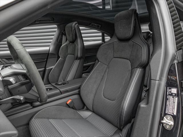 2026 Porsche Taycan 4S