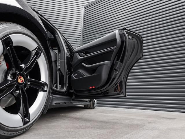 2026 Porsche Taycan 4S