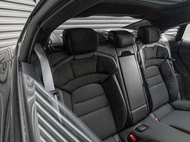 2026 Porsche Taycan 4S