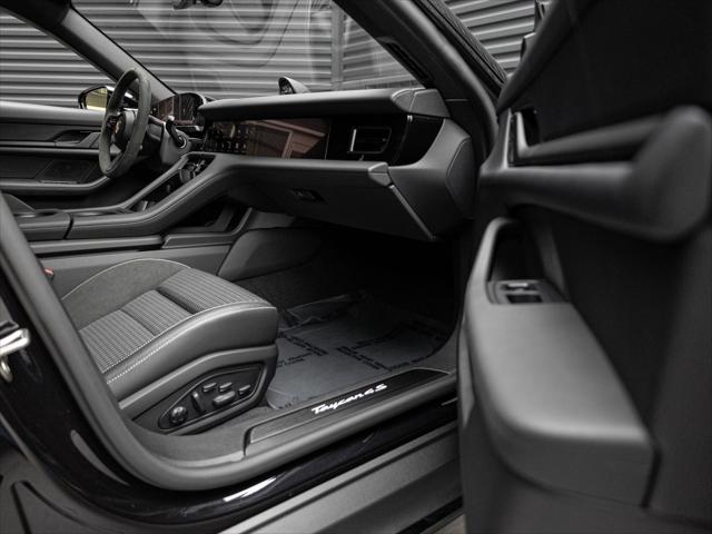 2026 Porsche Taycan 4S