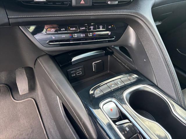 2022 Buick Envision FWD Essence