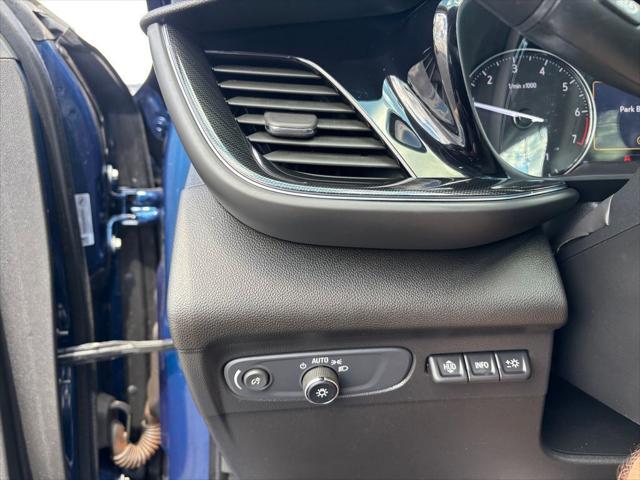 2022 Buick Envision FWD Essence