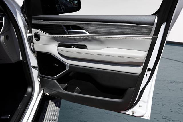 2023 Jeep Wagoneer Series III 4x4