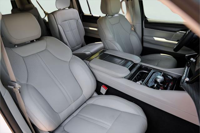 2023 Jeep Wagoneer Series III 4x4