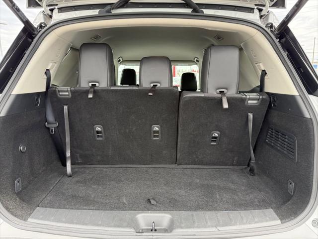 Used 2025 Nissan Pathfinder SL 4WD For Sale in Bellingham, WA