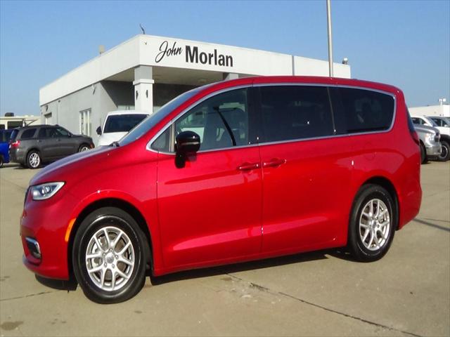 2025 Chrysler Pacifica Select for sale in Cape Girardeau, MO