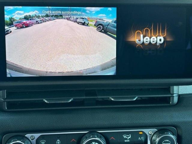2025 Jeep Wrangler 4-Door Summit 4x4