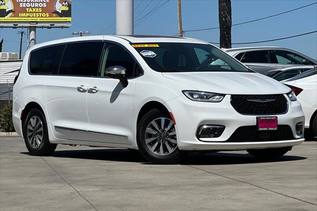 2023 Chrysler Pacifica Hybrid Limited