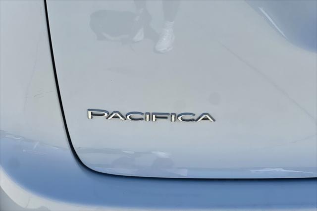 2023 Chrysler Pacifica Hybrid Limited