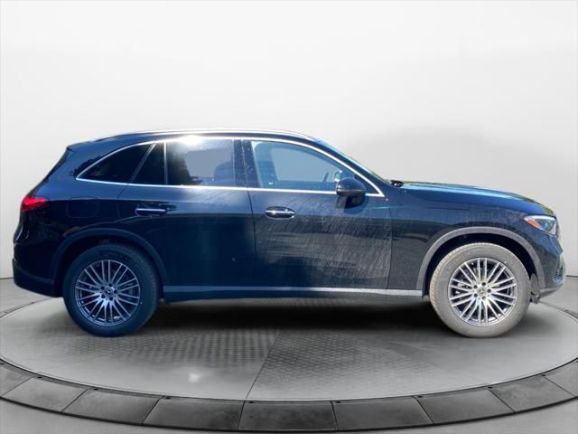 2026 Mercedes-Benz GLC Unknown
