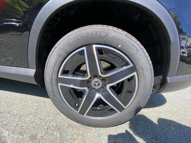 2026 Mercedes-Benz GLC Unknown