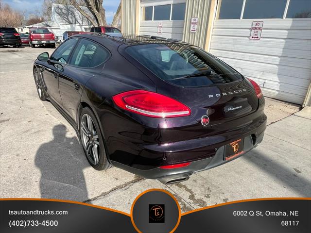 2016 Porsche Panamera 4