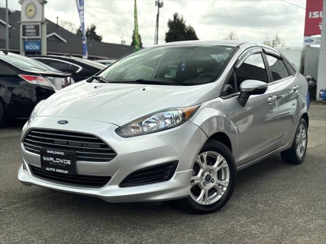 2015 Ford Fiesta SE 4dr Sedan