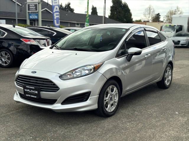 2015 Ford Fiesta SE 4dr Sedan