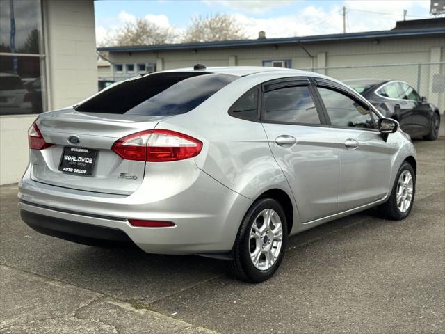 2015 Ford Fiesta SE 4dr Sedan