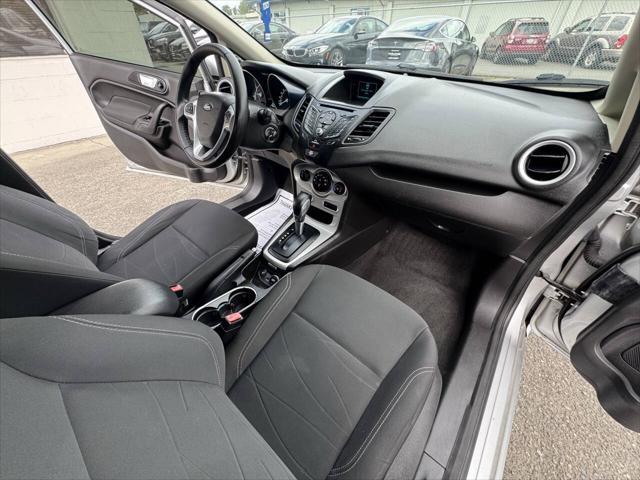 2015 Ford Fiesta SE 4dr Sedan
