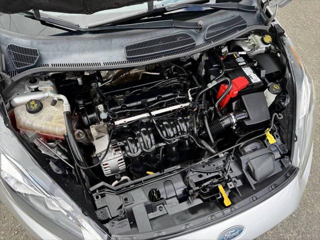 2015 Ford Fiesta SE 4dr Sedan
