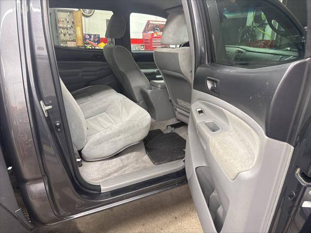 2010 Toyota Tacoma V6 4x4 4dr Double Cab 5.0 ft SB 6M