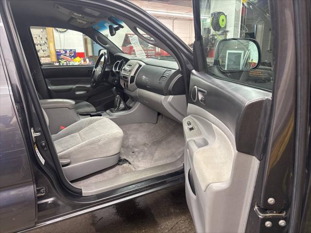 2010 Toyota Tacoma V6 4x4 4dr Double Cab 5.0 ft SB 6M