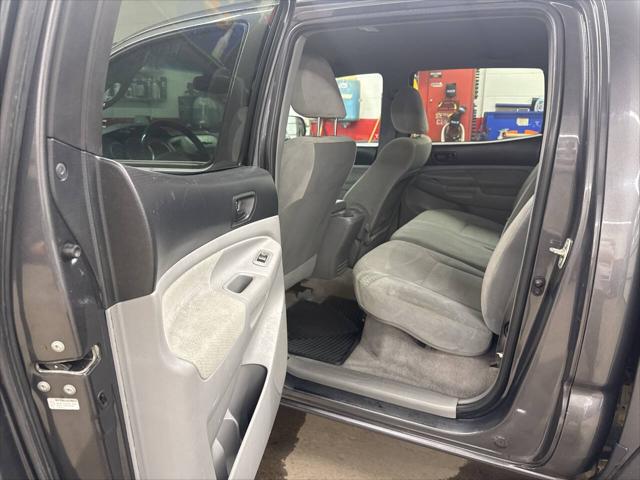 2010 Toyota Tacoma V6 4x4 4dr Double Cab 5.0 ft SB 6M