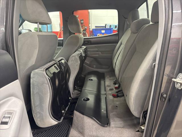 2010 Toyota Tacoma V6 4x4 4dr Double Cab 5.0 ft SB 6M