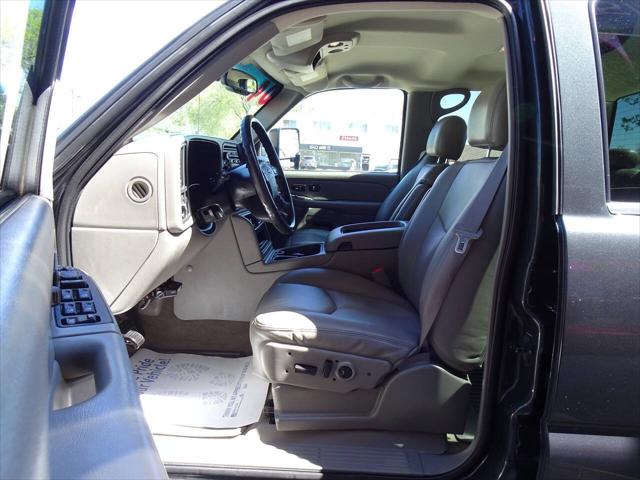 2004 Chevrolet Silverado 3500 LT