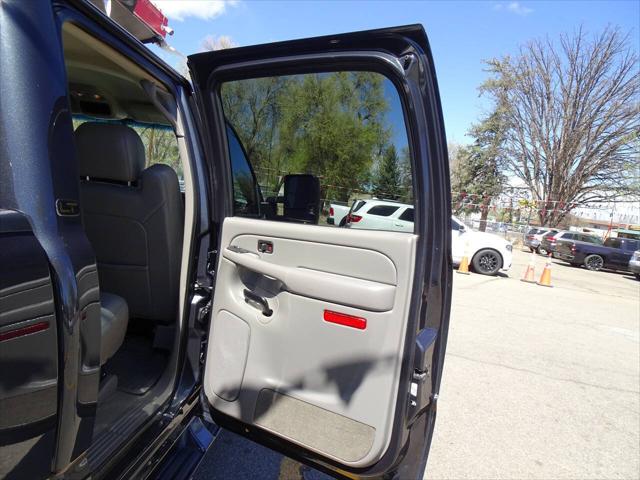 2004 Chevrolet Silverado 3500 LT