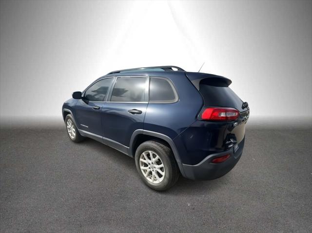 2016 Jeep Cherokee Sport