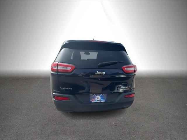 2016 Jeep Cherokee Sport