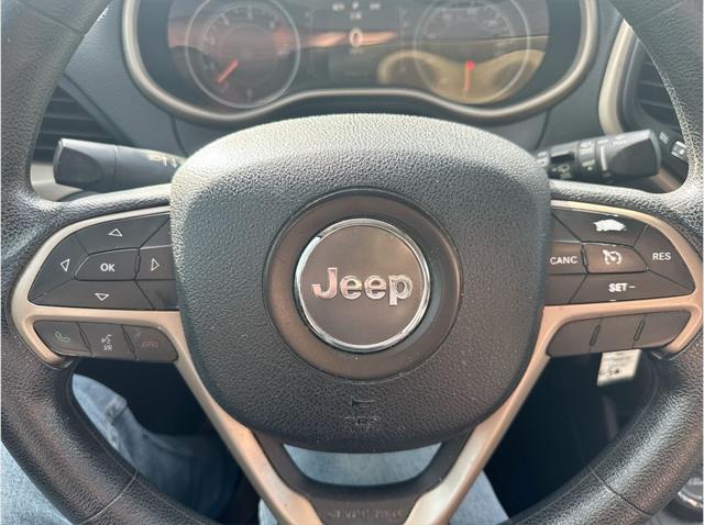 2016 Jeep Cherokee Sport