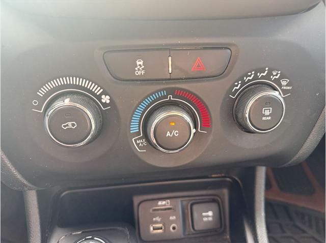 2016 Jeep Cherokee Sport