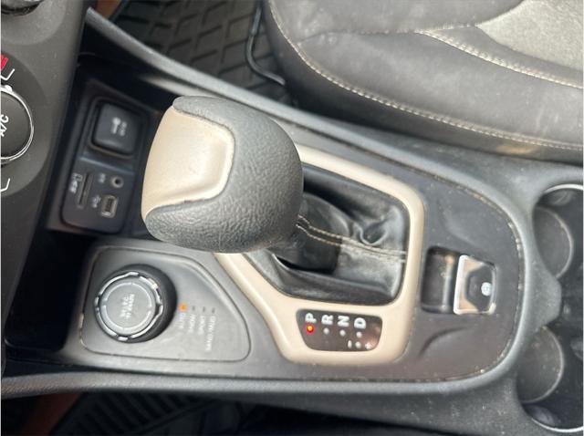 2016 Jeep Cherokee Sport