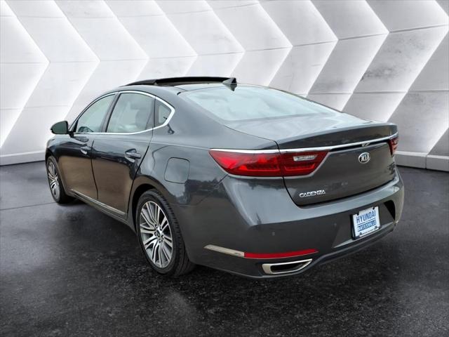 2018 Kia Cadenza Technology