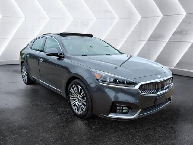 2018 Kia Cadenza Technology
