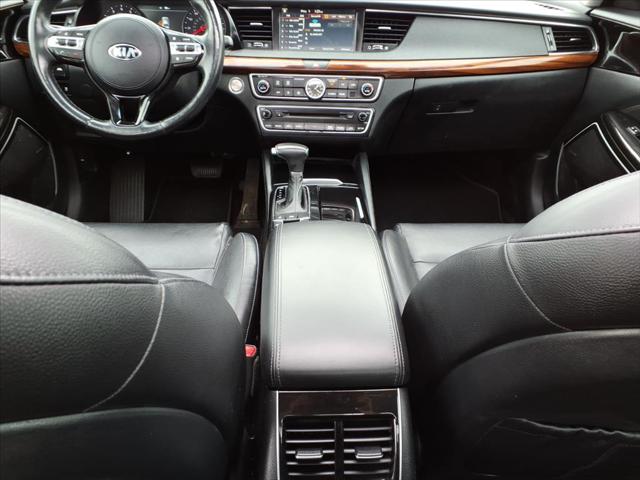 2018 Kia Cadenza Technology