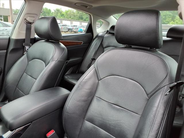 2018 Kia Cadenza Technology