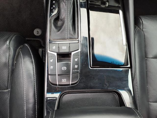 2018 Kia Cadenza Technology