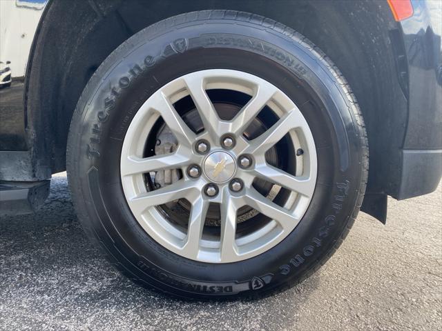 2023 Chevrolet Suburban 2WD LT
