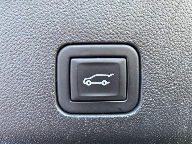 2023 Chevrolet Suburban 2WD LT