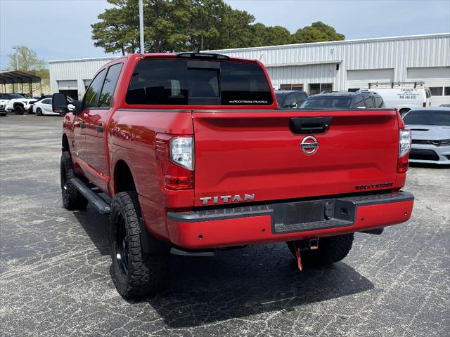 2022 Nissan Titan Crew Cab SV 4x4