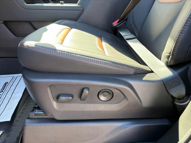 2026 GMC Sierra 2500HD Crew Cab, Standard Bed, AT4, 4WD