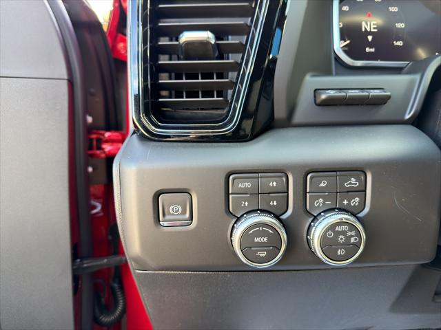 2026 GMC Sierra 2500HD Crew Cab, Standard Bed, AT4, 4WD