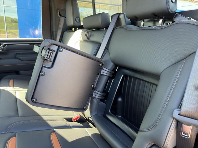 2026 GMC Sierra 2500HD Crew Cab, Standard Bed, AT4, 4WD
