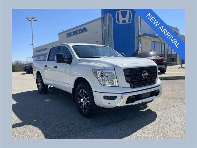 2024 Nissan Titan Crew Cab SV 4x4 for sale in Belle Vernon, PA